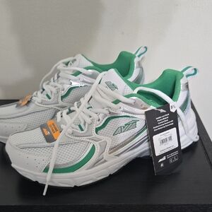 Avia Silver and Green Athletic Shoes. New W/ Tags. Womens 9.5. Discount Shipping